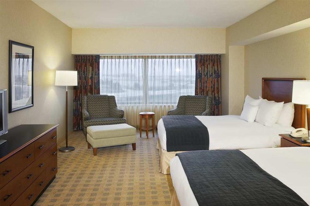 Doubletree Suites By Hilton Hotel & Conference Center Chicago-Downers Grove Room photo